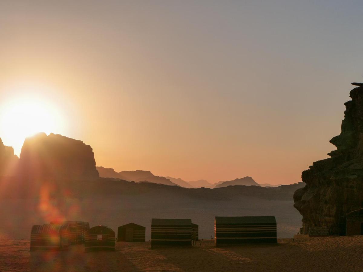瓦迪拉姆 Bedouin Nights Camp酒店 外观 照片