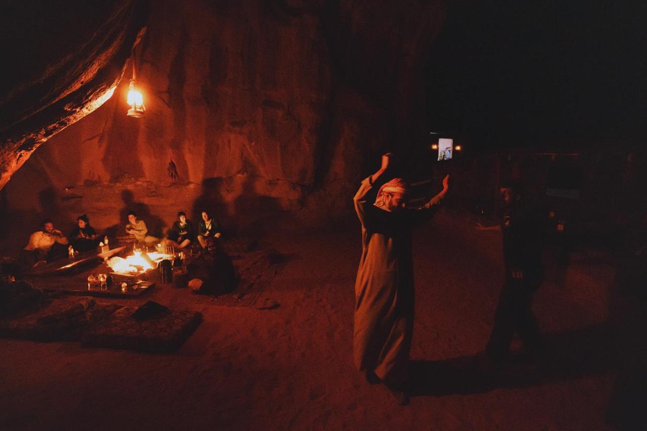 瓦迪拉姆 Bedouin Nights Camp酒店 外观 照片
