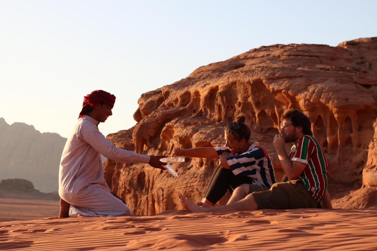瓦迪拉姆 Bedouin Nights Camp酒店 外观 照片