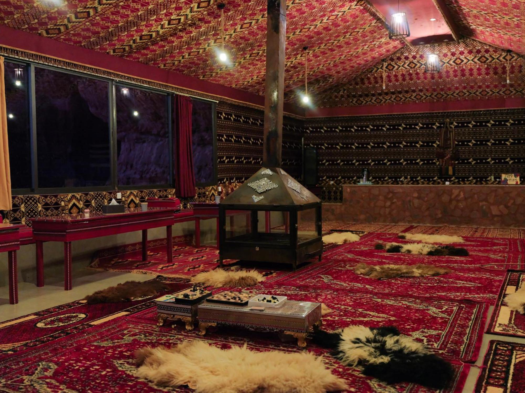 瓦迪拉姆 Bedouin Nights Camp酒店 外观 照片
