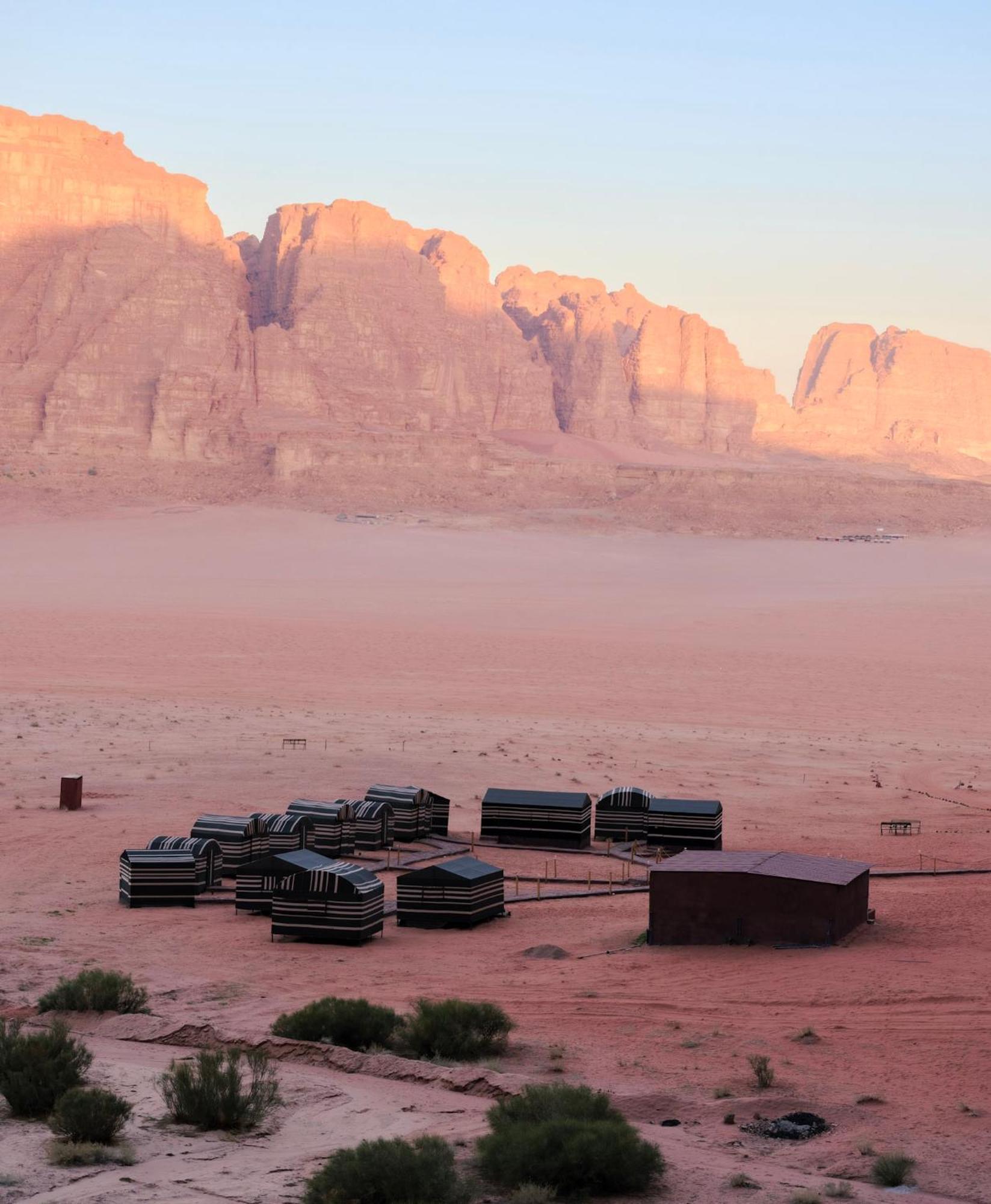 瓦迪拉姆 Bedouin Nights Camp酒店 外观 照片