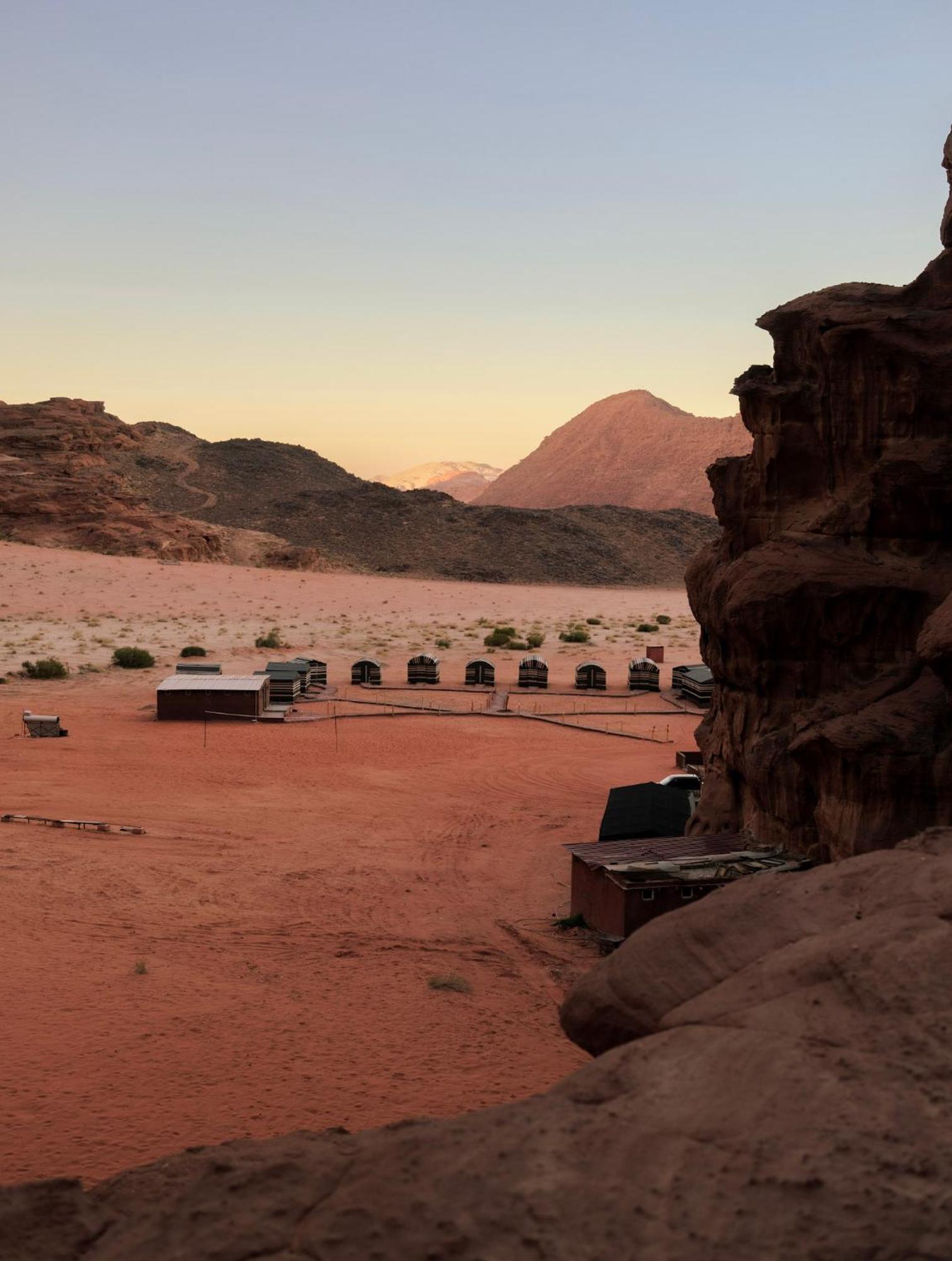 瓦迪拉姆 Bedouin Nights Camp酒店 外观 照片