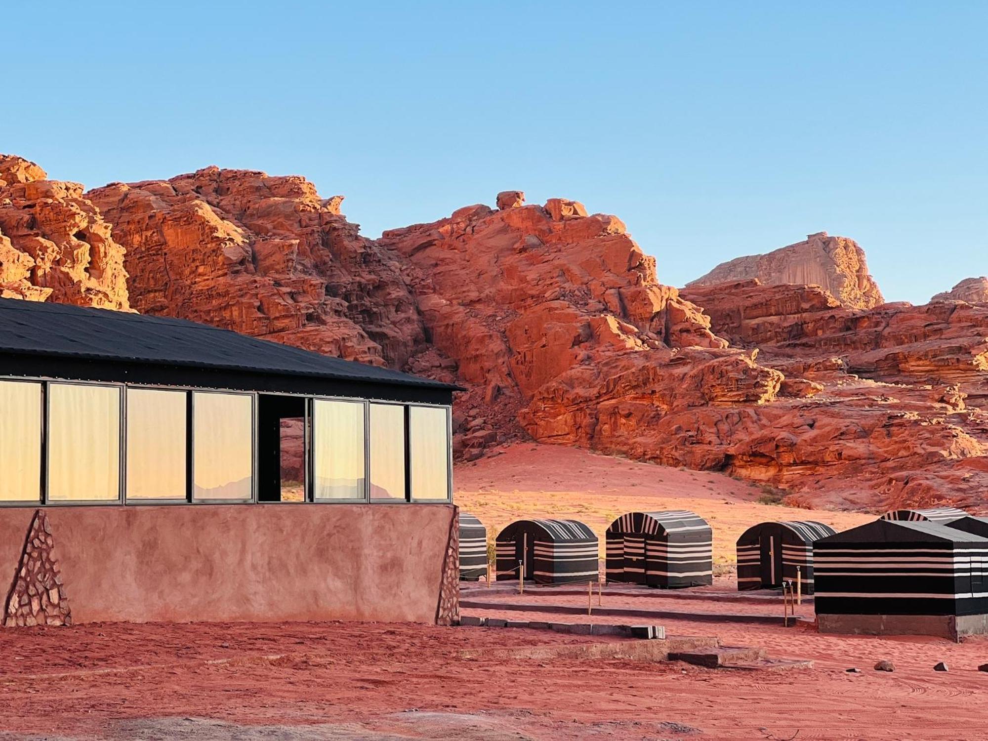 瓦迪拉姆 Bedouin Nights Camp酒店 外观 照片