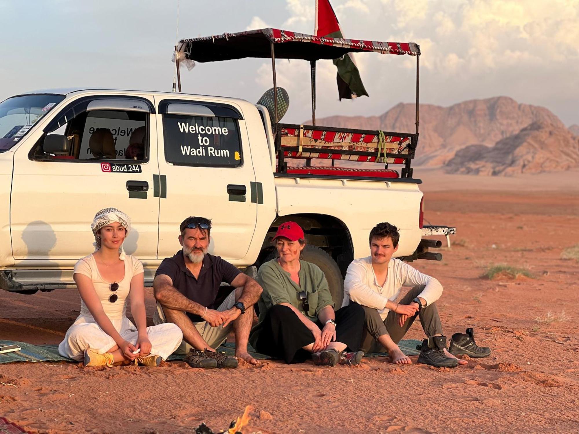 瓦迪拉姆 Bedouin Nights Camp酒店 外观 照片